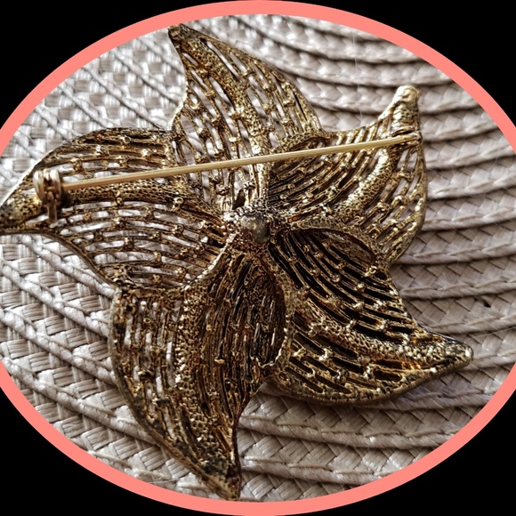 Vintage Starfish Style Goldtone Brooch/Pin - Picture 3 of 6